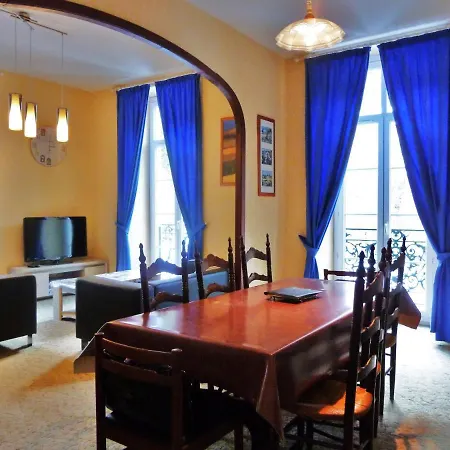 Vaste Appartement, Lumineux, 8 Couchages Eaux-Bonnes