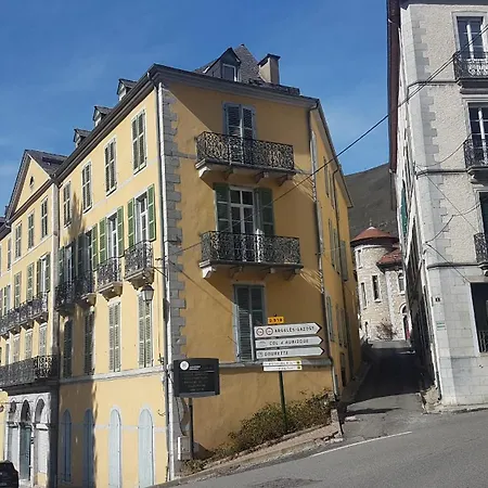 Apartment Vaste Appartement, Lumineux, 8 Couchages *